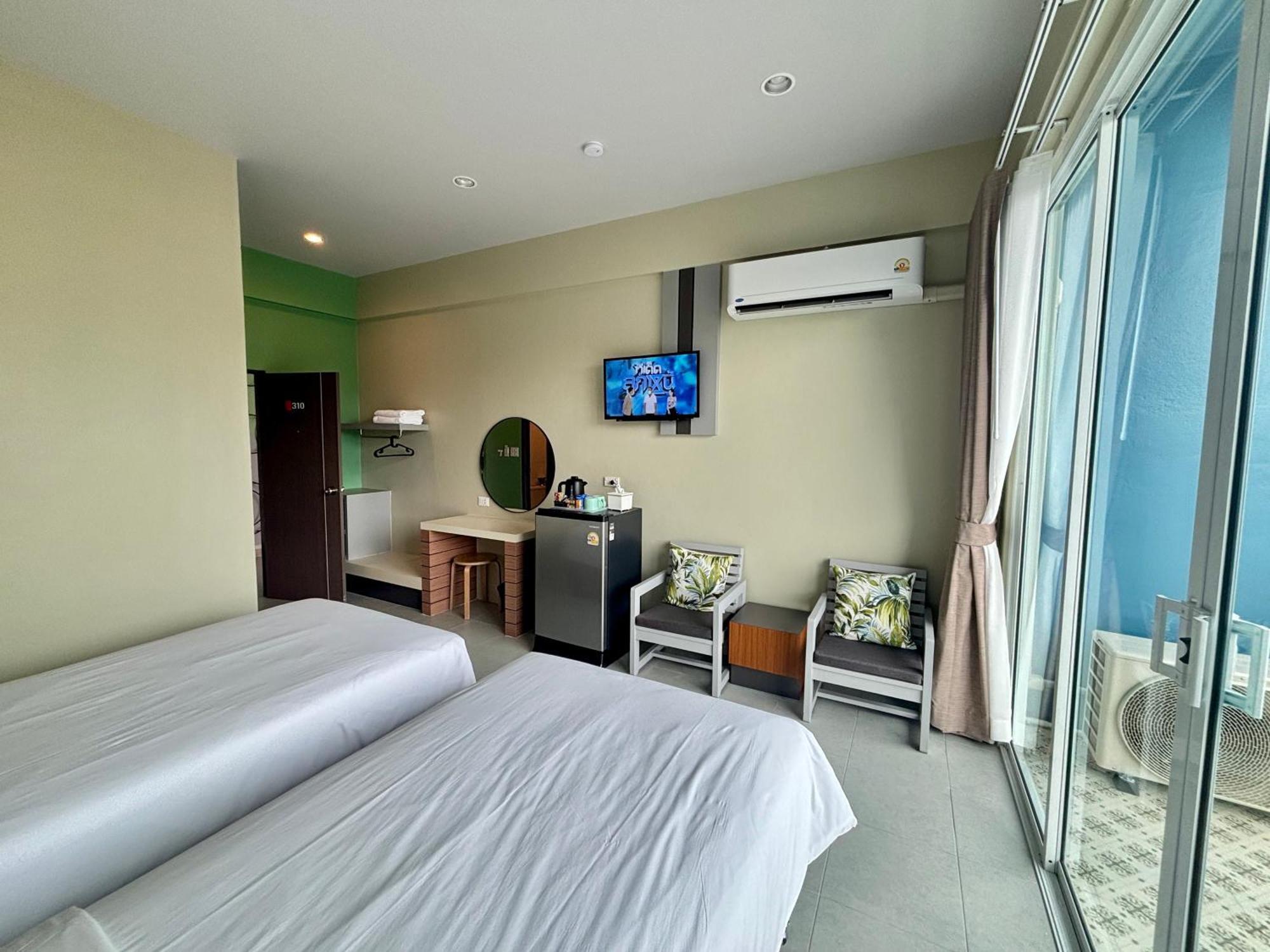 Siri Hotel Пхукет Екстер'єр фото
